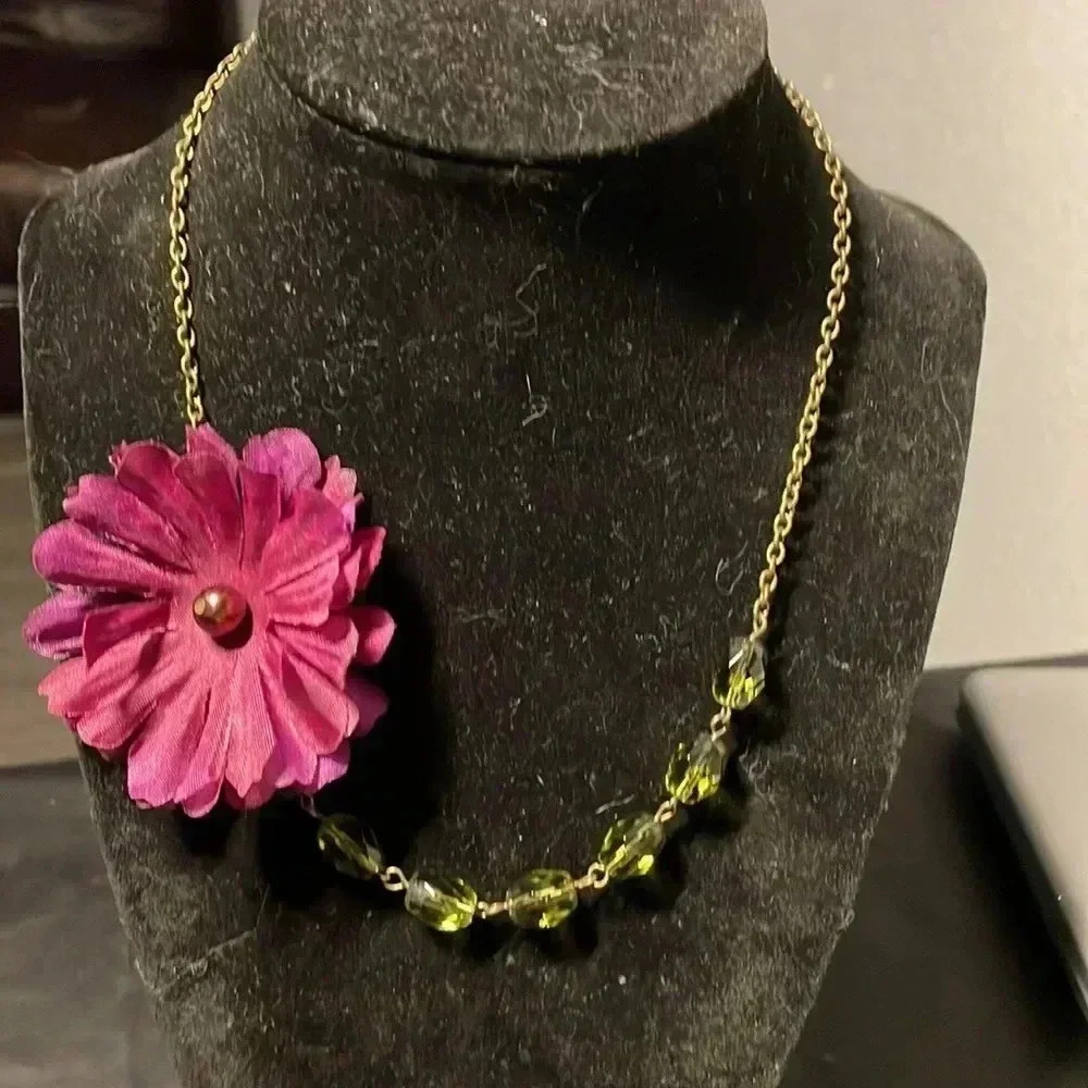 Vintage to new necklace lot 6 - Picture 7 of 8